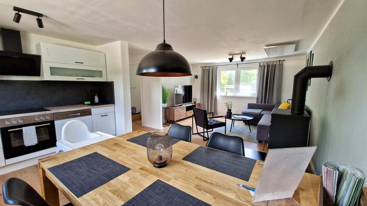 Ferienhaus Seeoase - 70Qm - Kamin -Terrassen - Parkplatz - Badestelle Fusslaeufig Joachimsthal Exterior foto